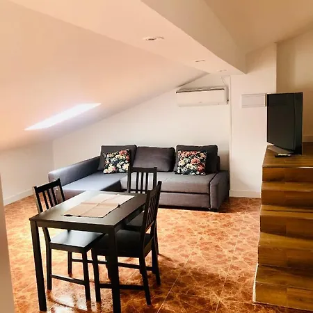 Turistico Atico La Taberna *