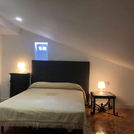 Apartment Turistico Atico La Taberna Arenas de San Pedro